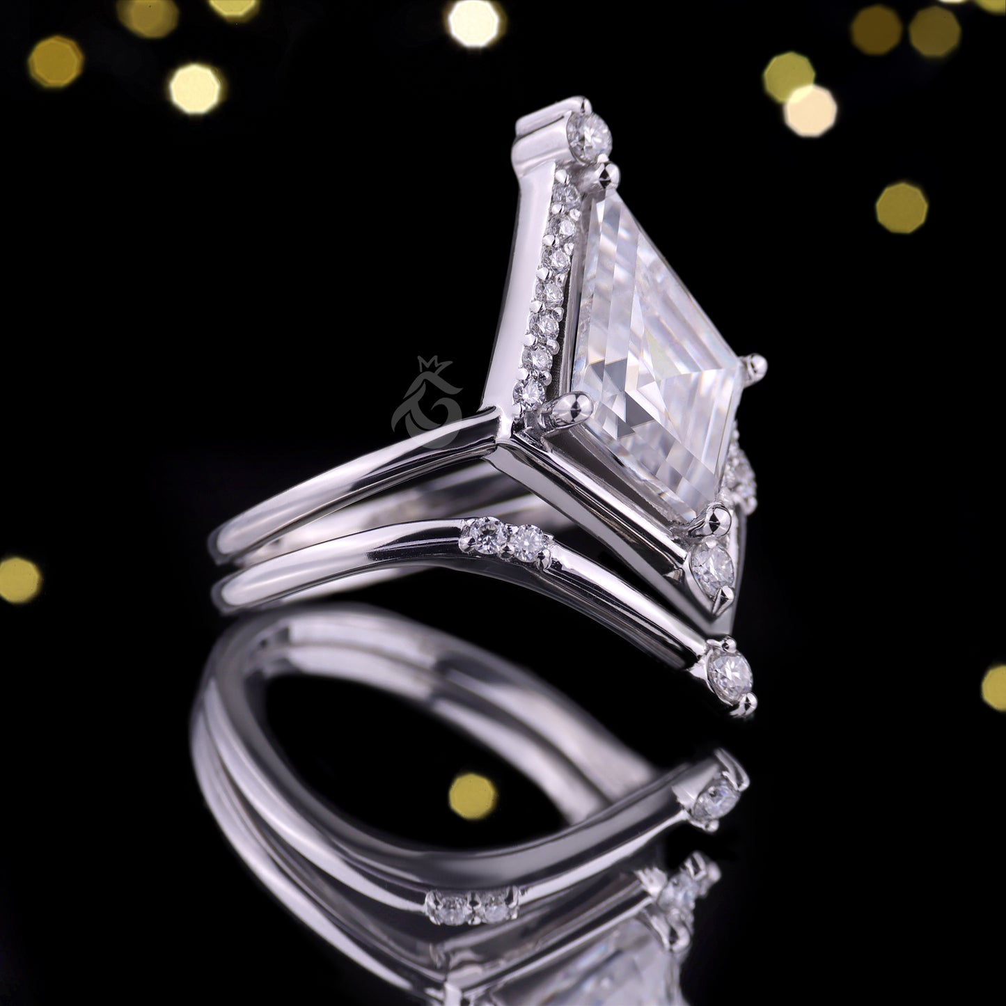 Vintage Kite Cut Moissanite Engagement Ring Set – 14K/18K White Gold Curved Wedding Band