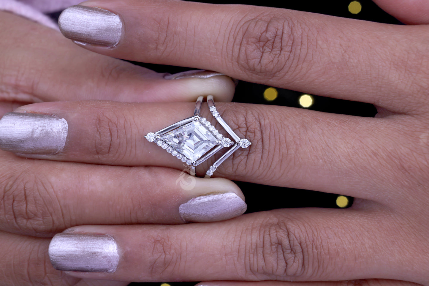 Vintage Kite Cut Moissanite Engagement Ring Set – 14K/18K White Gold Curved Wedding Band