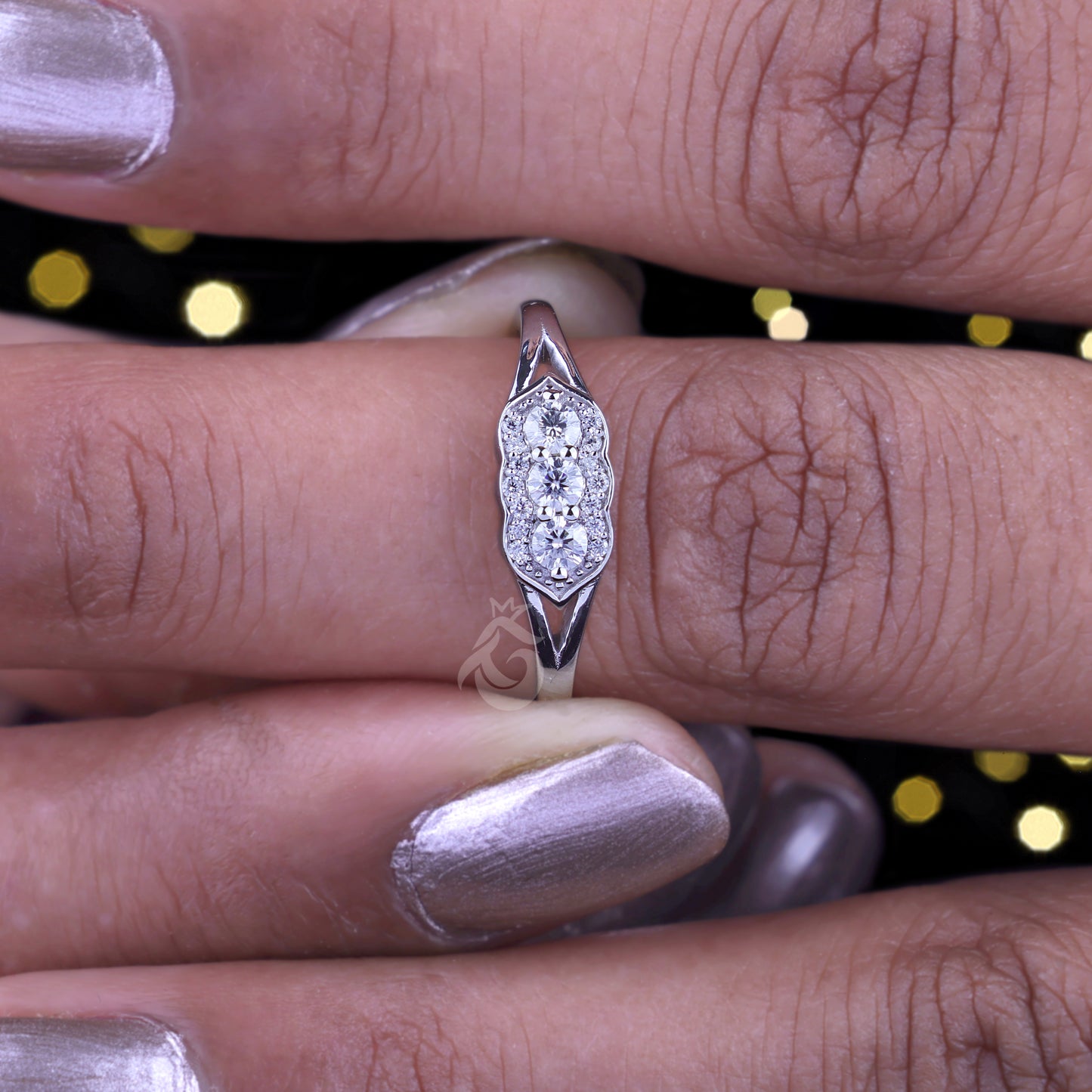 Custom Round Cut Cluster Moissanite Ring – 10K/14K/18K Gold Three-Stone Halo Engagement & Promise Ring