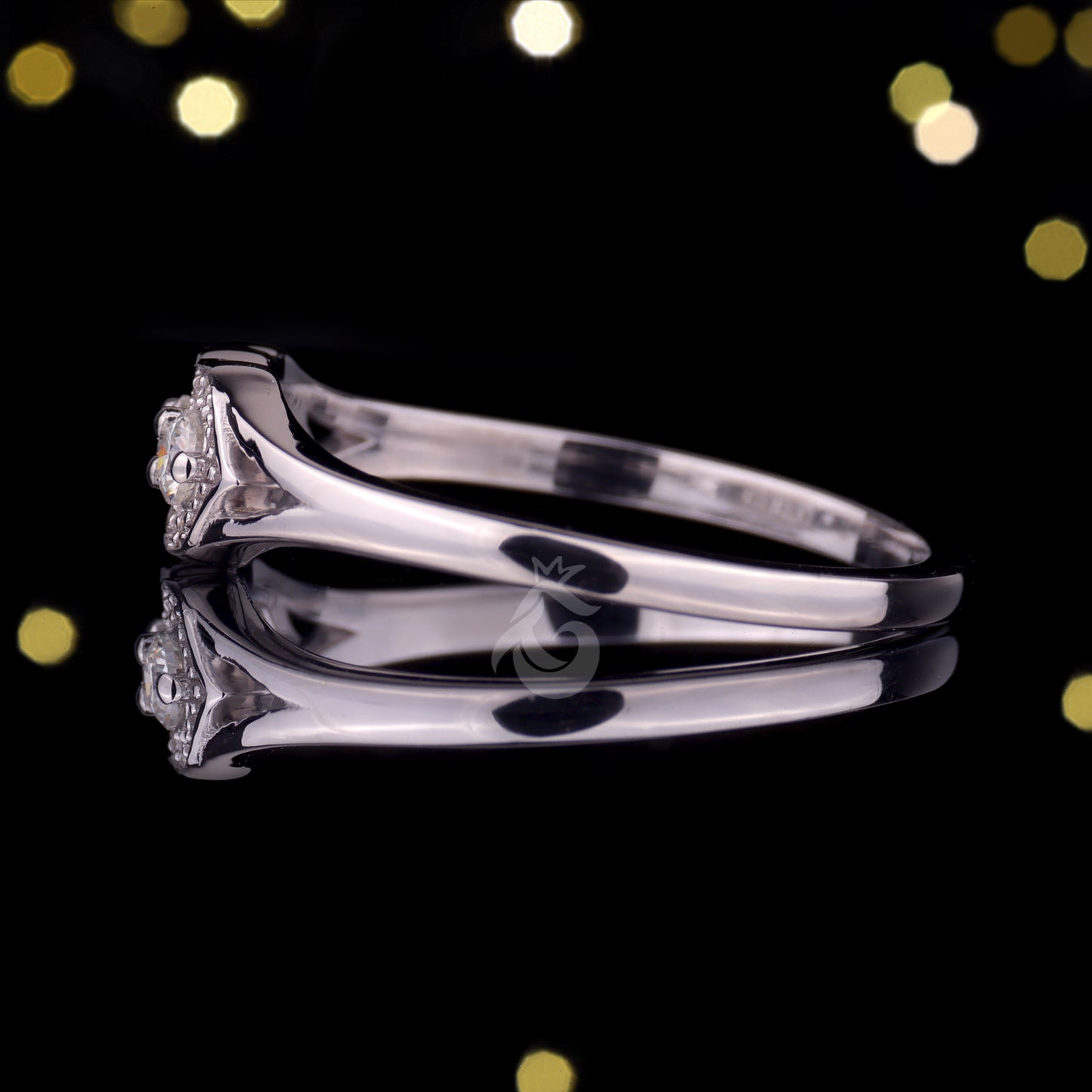 Custom Round Cut Cluster Moissanite Ring – 10K/14K/18K Gold Three-Stone Halo Engagement & Promise Ring