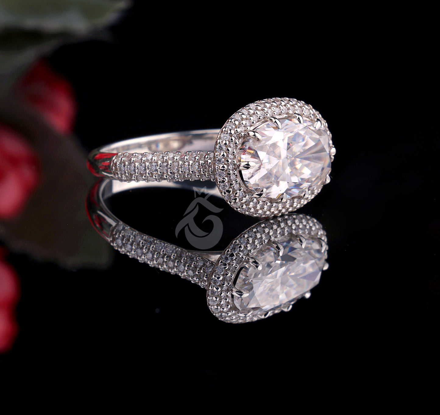 East-West Oval Halo Moissanite Engagement Ring – 4.26CT Bridal & Anniversary Jewelry