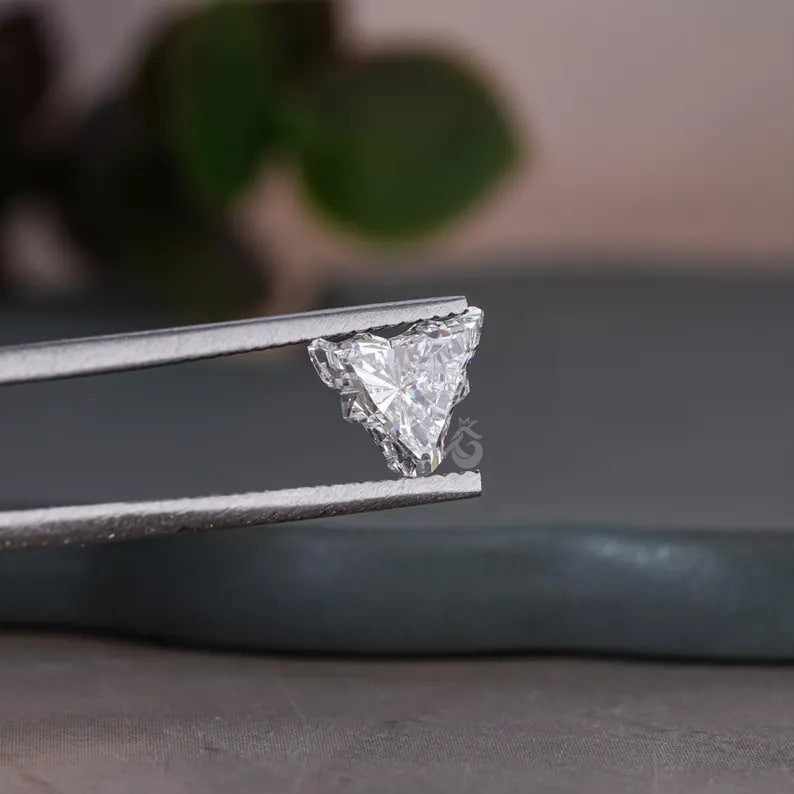 Bull Shape IGI Certified Lab Grown Diamond, CVD Cut for Pendants & Rings