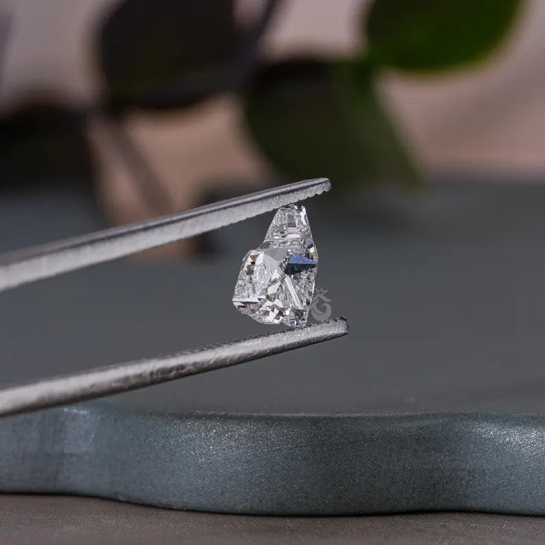 IGI Certified 1.00CT Rabbit Shape Lab Grown Diamond, Fancy Cut for Jewelry