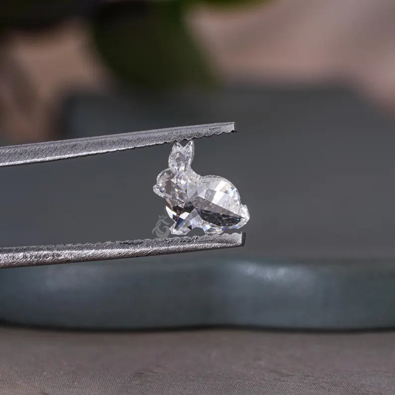IGI Certified 1.00CT Rabbit Shape Lab Grown Diamond, Fancy Cut for Jewelry