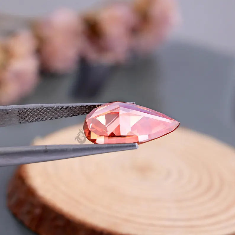 5.40 CT Pear Cut Fancy Vivid Red Lab Grown Diamond, IGI Certified Loose Diamond for Ring or Pendant