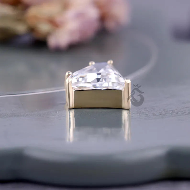 3.20 CT Unique Cut Moissanite Solitaire Pendant, 18K Yellow Gold Invisible Necklace in All Lengths