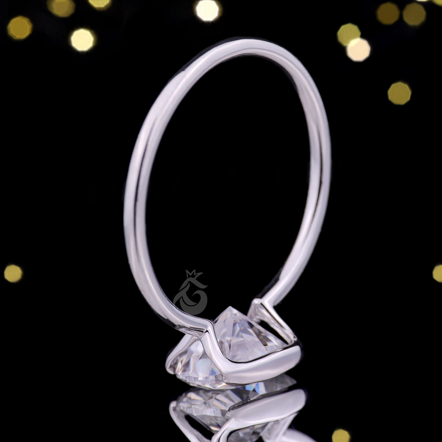 1.67CT East-West Oval Moissanite Solitaire Ring – Half Bezel Set 10K/14K/18K White Gold Engagement Ring