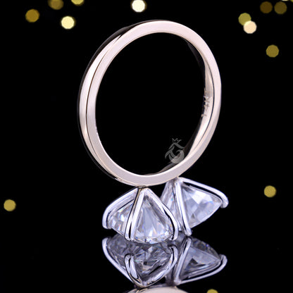 Toi Et Moi 2.63TW Oval & Cushion Moissanite Ring – Two-Stone Two-Tone Engagement & Wedding Ring