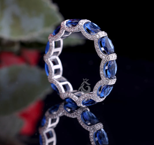 Oval Blue Sapphire Wedding Band – 14K Gold Round Halo Moissanite Stacking Ring