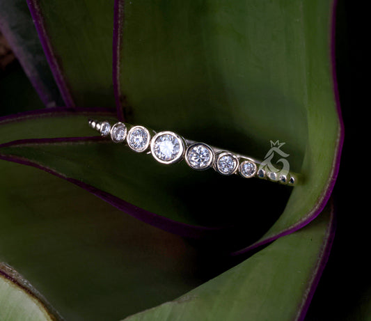 Round Bezel Set Half Eternity Band – Seven Stone Yellow Gold Wedding & Anniversary Ring