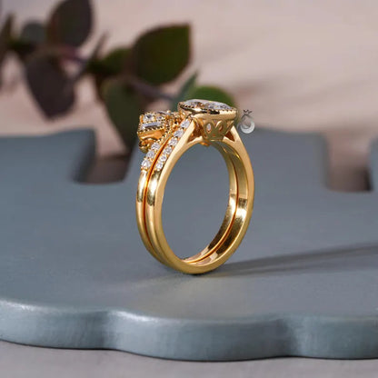 Vintage Oval Moissanite Bridal Ring Set, 18K Yellow Gold Curved Band