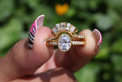 Vintage Oval Moissanite Bridal Ring Set, 18K Yellow Gold Curved Band