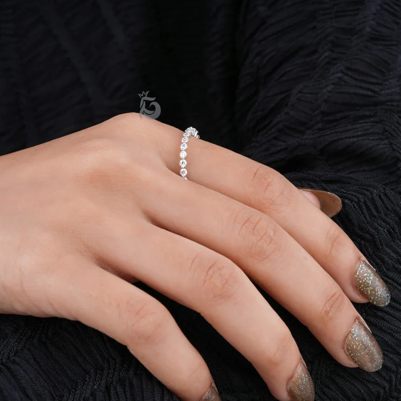 1.9MM Round Moissanite single Prong Stacking Wedding Band
