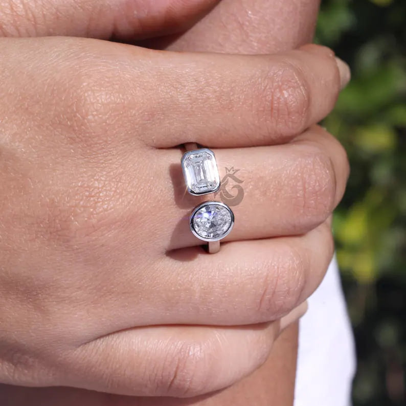 Emerald & Oval Lab Diamond Toi et Moi Ring, Two Stone Engagement Ring