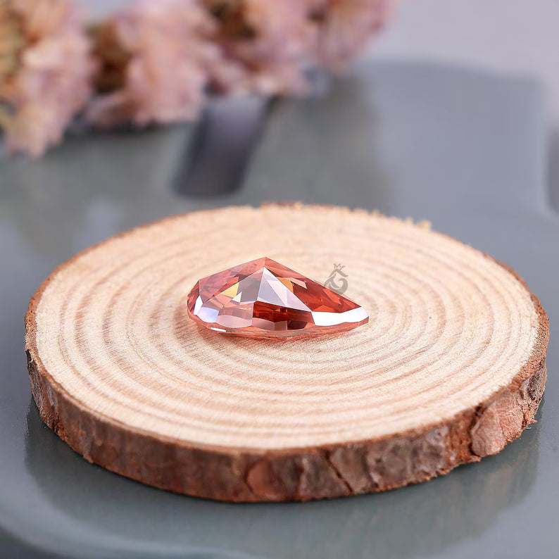 7.40 CT Pear Cut Fancy Vivid Red Lab Grown Diamond, VVS Clarity Loose Diamond for Ring or Gift