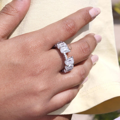 9.00 CT Emerald & Round Cut Moissanite Eternity Band – Custom U-Prong Wedding or Promise Ring